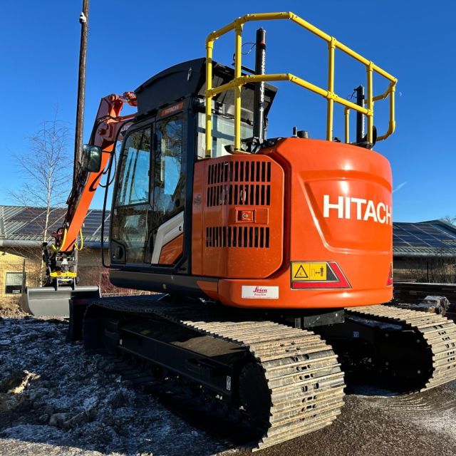 Hitachi ZX26U-6 Mini Excavator | Mini Diggers | Hitachi UK